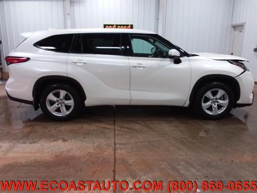 2020 Toyota Highlander LE