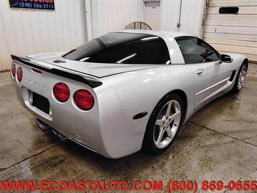 2001 Chevrolet Corvette Base