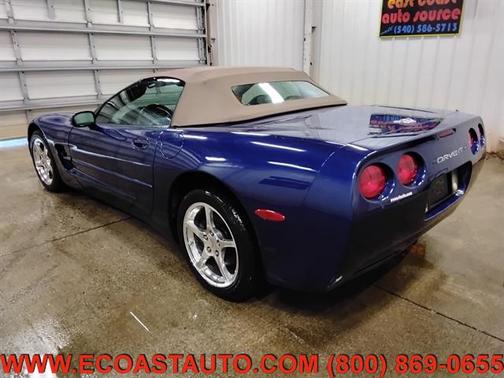 2004 Chevrolet Corvette Base