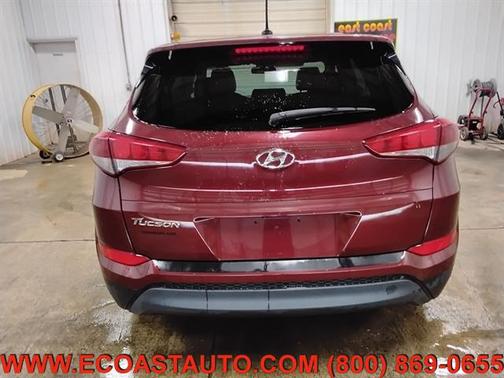 2017 Hyundai TUCSON SE