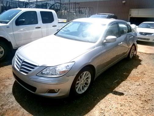 2011 Hyundai Genesis 3.8