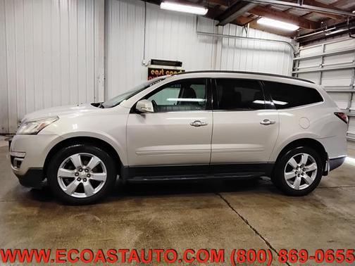 Silver Ice Metallic 2017 Chevrolet Traverse 1LT