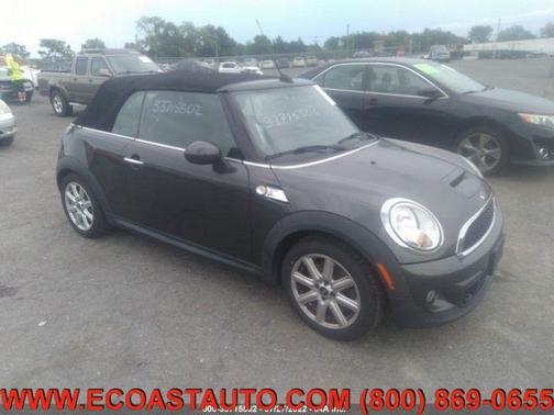 Photo 3 of 10 of 2013 MINI Convertible Cooper S