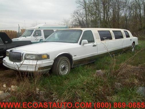 1996 Lincoln Town Car Executive for sale in Bedford, VA - image 1