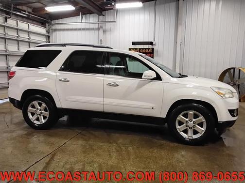 White Diamond Tricoat 2008 Saturn Outlook XR