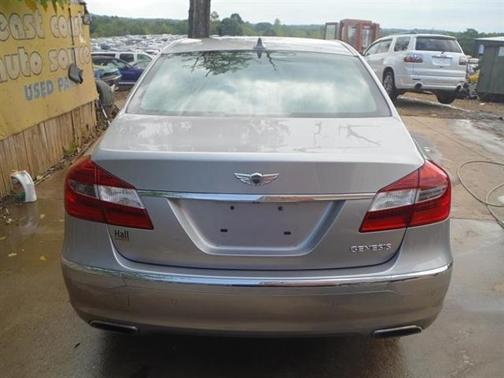 2012 Hyundai Genesis 3.8