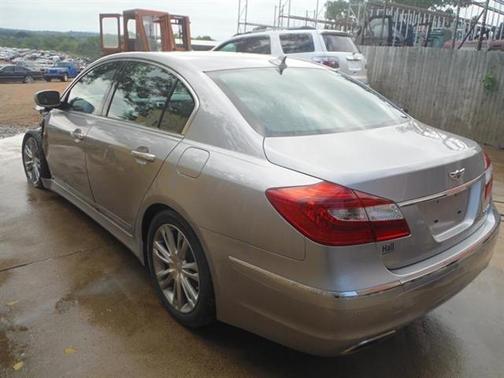 2012 Hyundai Genesis 3.8