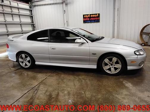 2004 Pontiac GTO 2dr Cpe