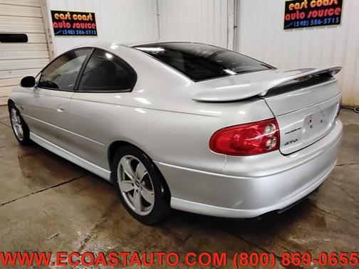 2004 Pontiac GTO 2dr Cpe