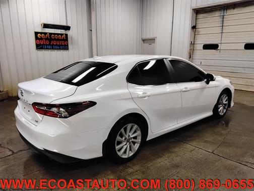 White 2022 Toyota Camry LE