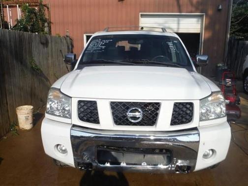 2004 Nissan Pathfinder SE