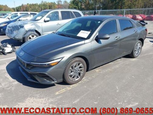 2024 Hyundai ELANTRA SEL