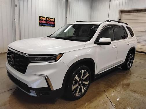 2023 Honda Pilot Touring 8-Passenger