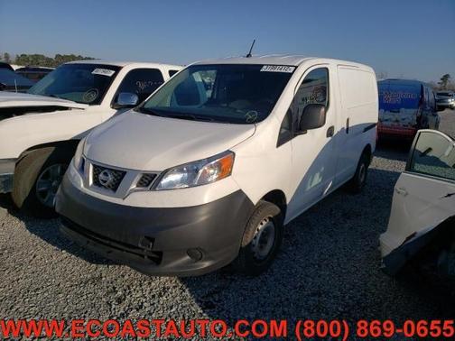 Photo 1 of 10 of 2015 Nissan NV200 S