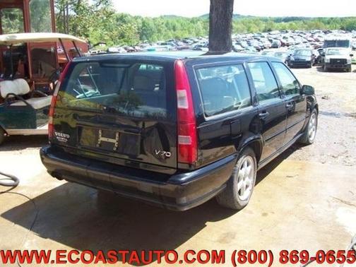 Photo 3 of 7 of 1998 Volvo V70