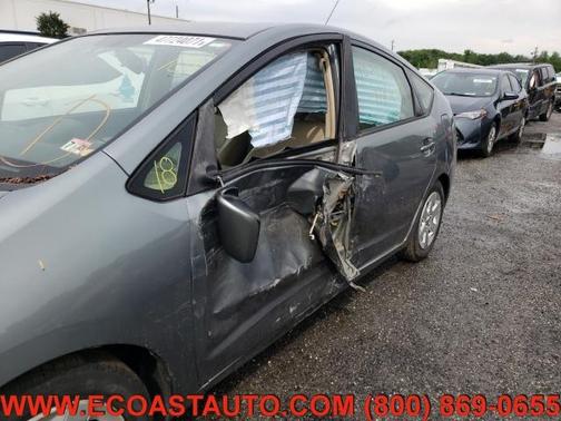 Photo 5 of 10 of 2005 Toyota Prius Base (CVT-E)