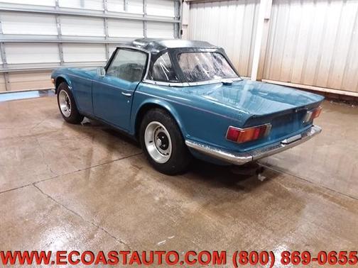 Photo 3 of 18 of 1971 Triumph TR6