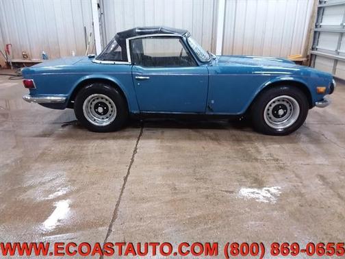 Photo 4 of 18 of 1971 Triumph TR6
