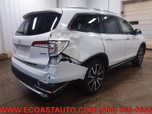 2022 Honda Pilot Touring 8-Passenger