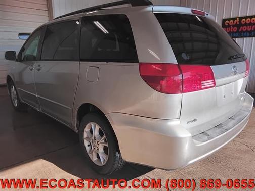 2004 Toyota Sienna XLE