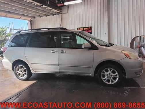 2004 Toyota Sienna XLE