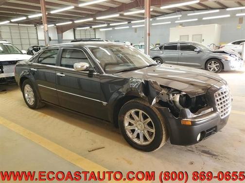 2005 Chrysler 300C Base