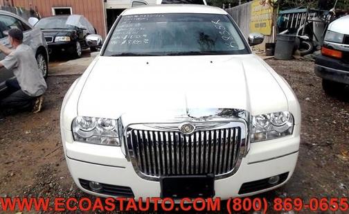 Photo 4 of 8 of 2009 Chrysler 300 Touring