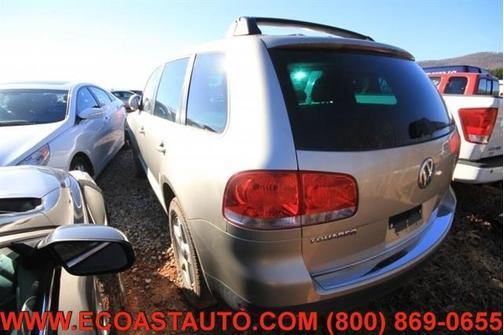 Photo 3 of 12 of 2005 Volkswagen Touareg V6