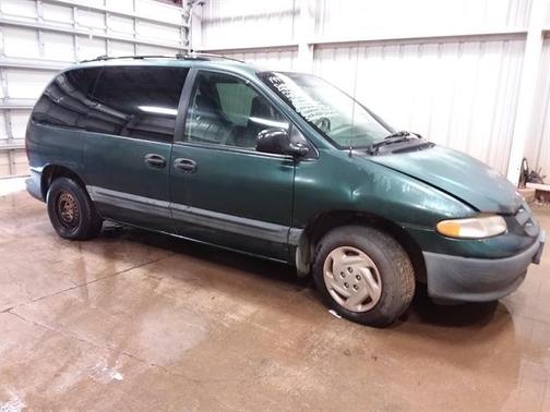 Photo 5 of 18 of 1997 Dodge Caravan SE