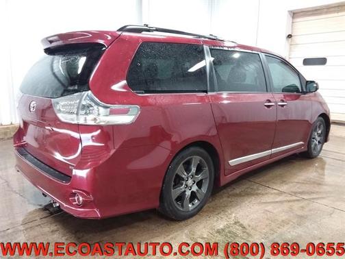 2016 Toyota Sienna SE