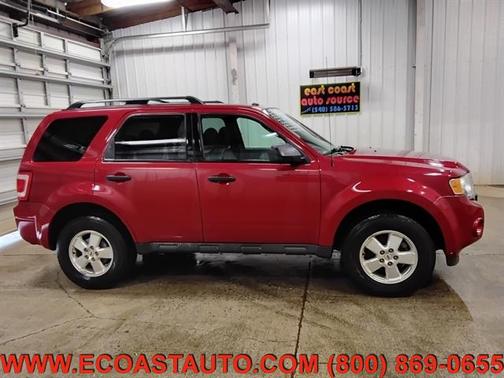 Sangria Red Metallic 2011 Ford Escape XLT