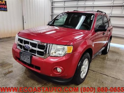 Sangria Red Metallic 2011 Ford Escape XLT