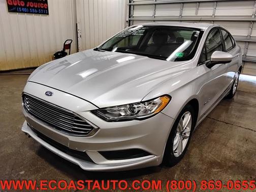 Ingot Silver Metallic 2018 Ford Fusion Hybrid SE