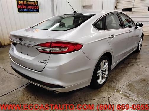Ingot Silver Metallic 2018 Ford Fusion Hybrid SE
