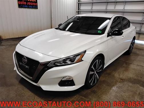 2022 Nissan Altima 2.5 SR