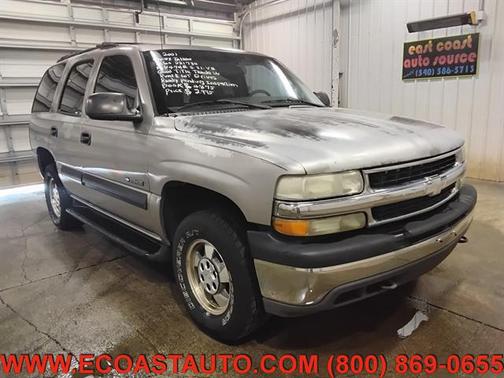 GOLD 2001 Chevrolet Tahoe LS