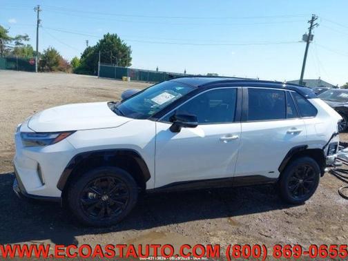 2024 Toyota RAV4 Hybrid SE