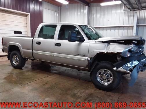Photo 4 of 14 of 2005 Chevrolet Silverado 2500 LS H/D Crew Cab