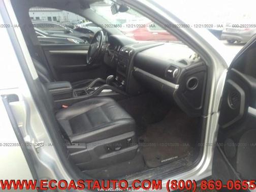 Photo 5 of 9 of 2006 Porsche Cayenne