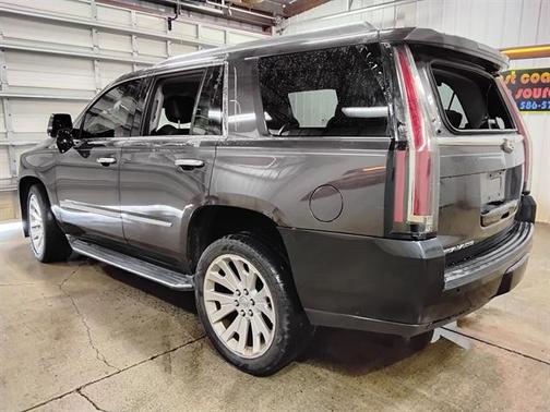 2015 Cadillac Escalade Luxury