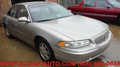 Photo 2 of 11 of 2001 Buick Regal LS