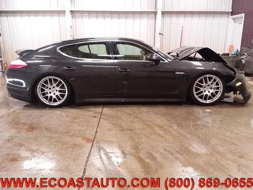 2010 Porsche Panamera 4S