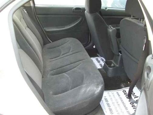 2005 Chrysler Sebring Base