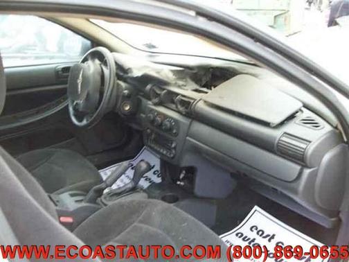 Photo 5 of 7 of 2005 Chrysler Sebring Base