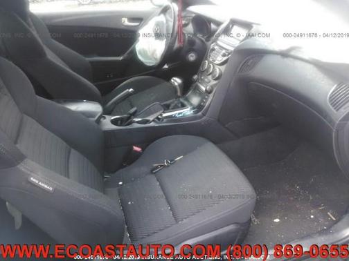 Photo 5 of 10 of 2013 Hyundai Genesis Coupe 2.0T