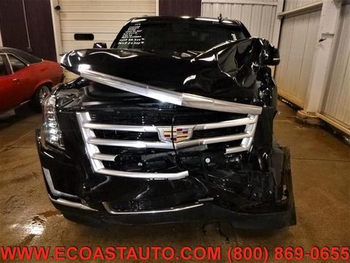Photo 5 of 24 of 2016 Cadillac Escalade Luxury