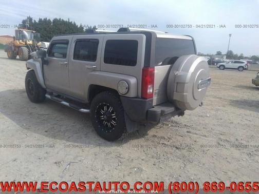 Photo 2 of 10 of 2007 Hummer H3
