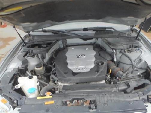 2005 INFINITI FX35 Base