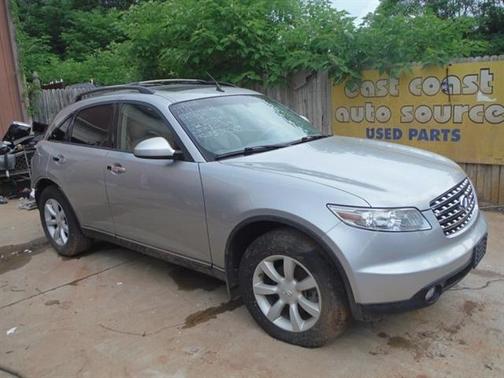2005 INFINITI FX35 Base