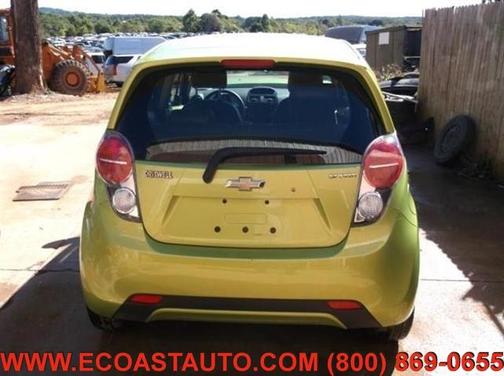 Photo 5 of 11 of 2013 Chevrolet Spark 1LT